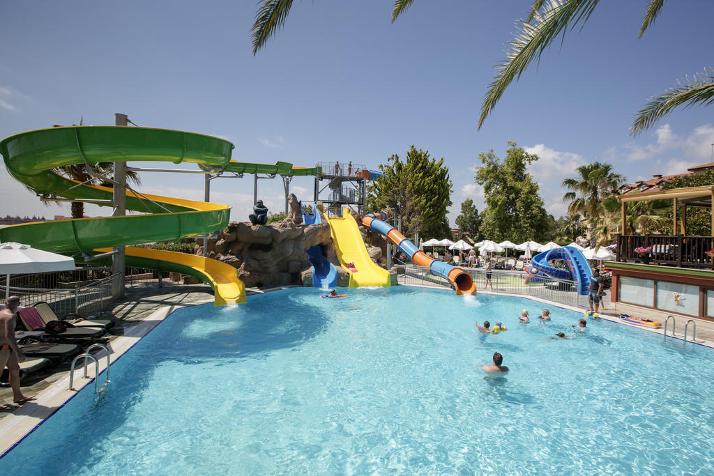 Carib Paradise Estate Swimming Pool with Slider